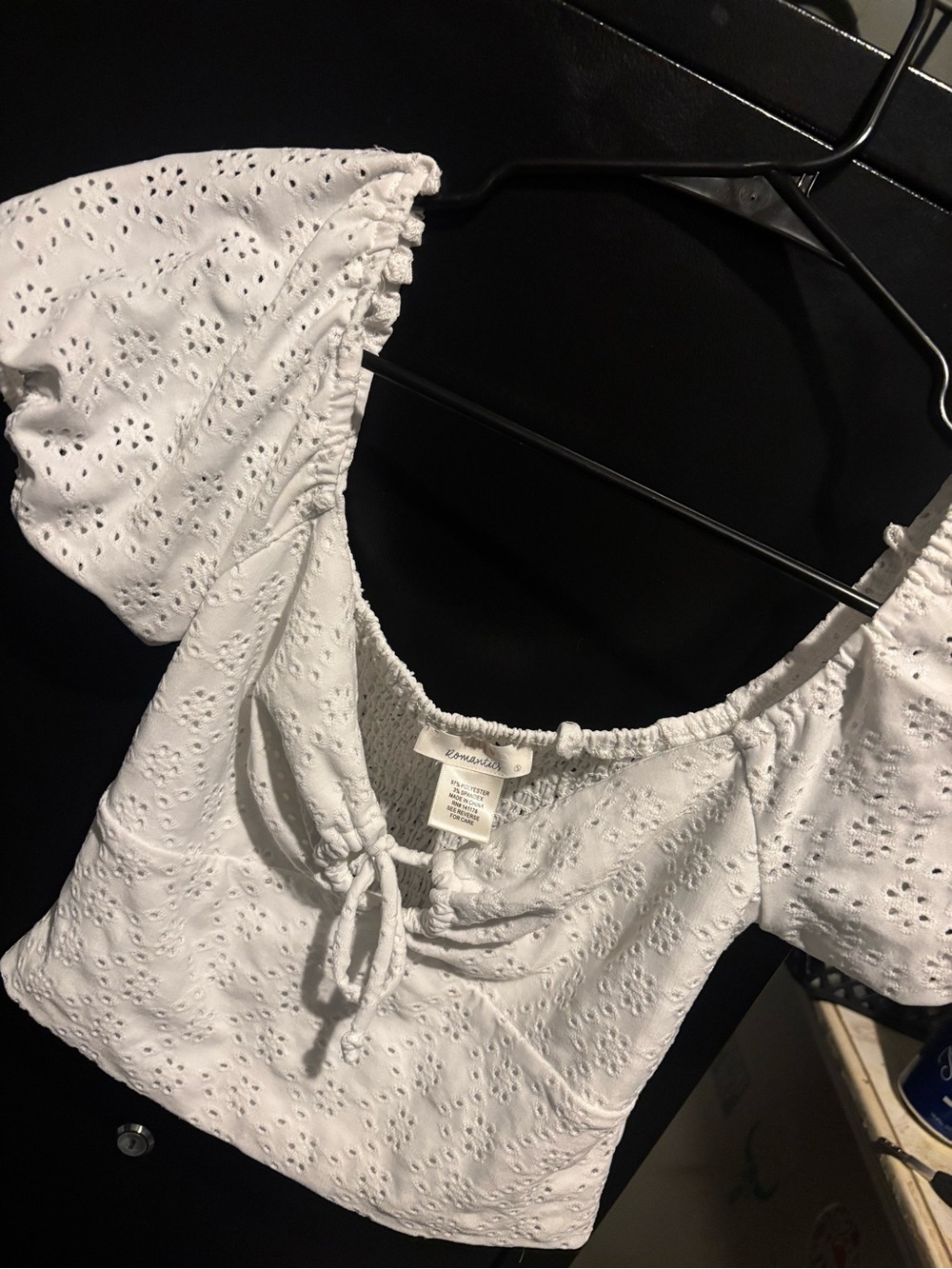 urban romantics crop top
